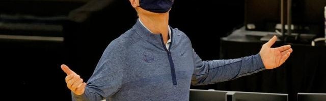 开云官方app-为年轻交学费 勇士的挣扎赛季给科尔上了三节课