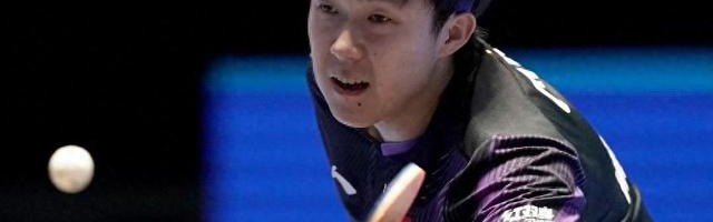 乒乓球亚洲杯：王楚钦连赢3场出线！张本智和输黄镇廷仍晋级16强|艾多斯|瓦哈卜|冯翊新|选手|小组赛_新浪体育_新浪新闻