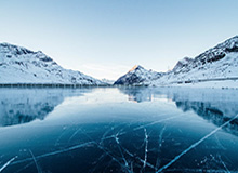 开云体育-杨瀚森14+11贡献关键补篮 混音背靠背逆转险胜